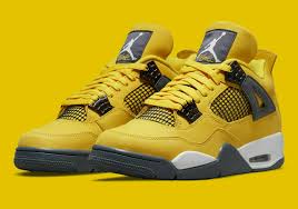 Air Jordan 4 Retro Lightning