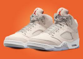 Jordan 5 Retro SE Craft Light Orewood Brown