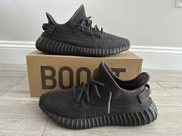 adidas Yeezy Boost 350 V2 Black (Non-Reflective)