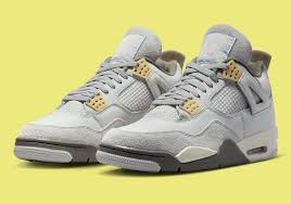 Jordan 4 Retro SE Craft Photon Dust